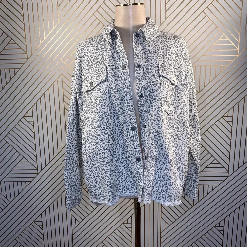 Zara Jacket Animal Print Overshirt Button Down Frayed Leopard‎ Gray Size Small